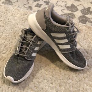 Adidas Cloudfoam sneakers